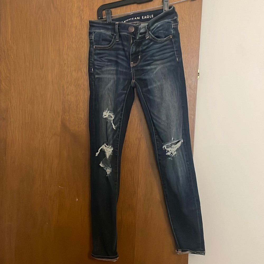 Ripped American eagle jeggings